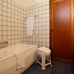 Rosa Del Deserto 4*