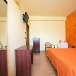 Rosa Del Deserto 4*