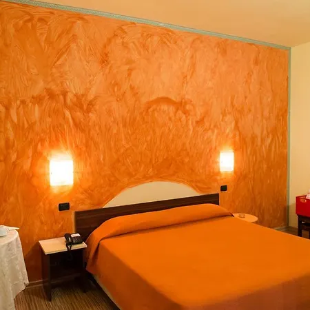 Rosa Del Deserto 호텔 카스트로카로테르메