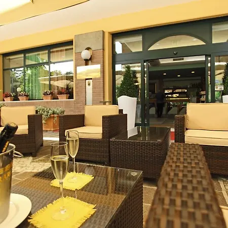 Rosa Del Deserto Hotel 4*